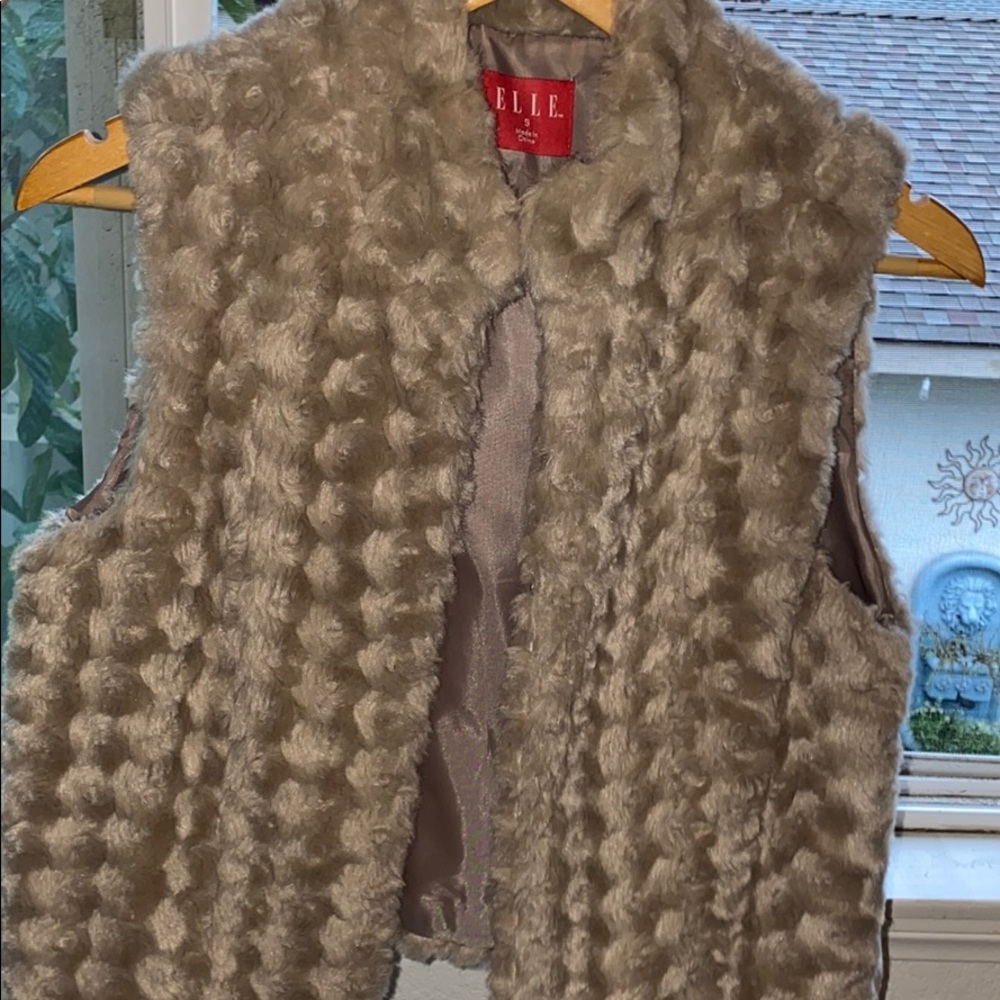 Elle Faux fur vest